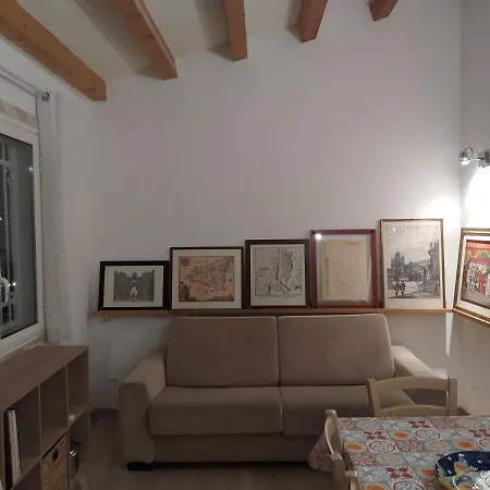 Va Curcati Holiday House * Palermo